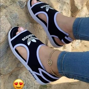 Meet your Posher, Monique